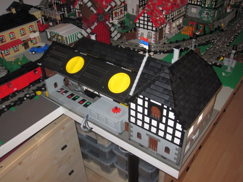 030_rear_side.jpg