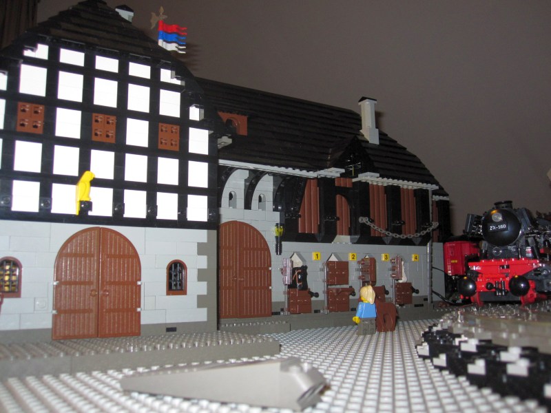 070_minifig_view.jpg