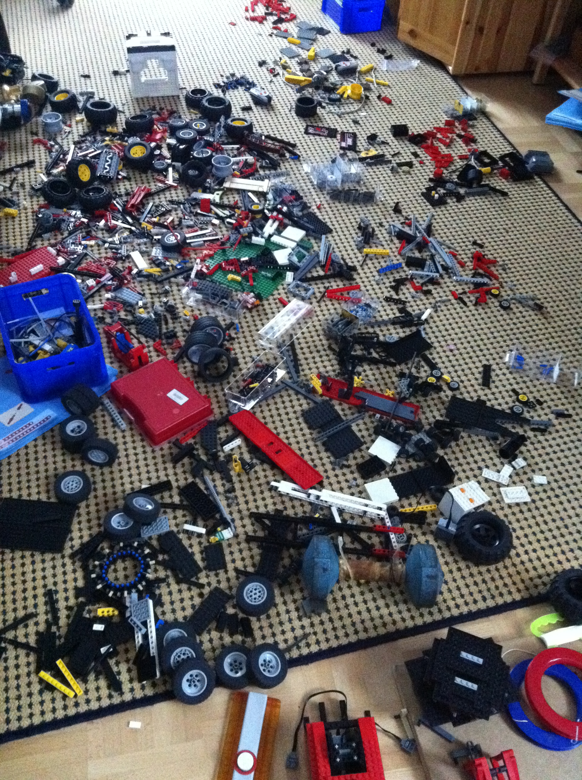 chaos_building.jpg