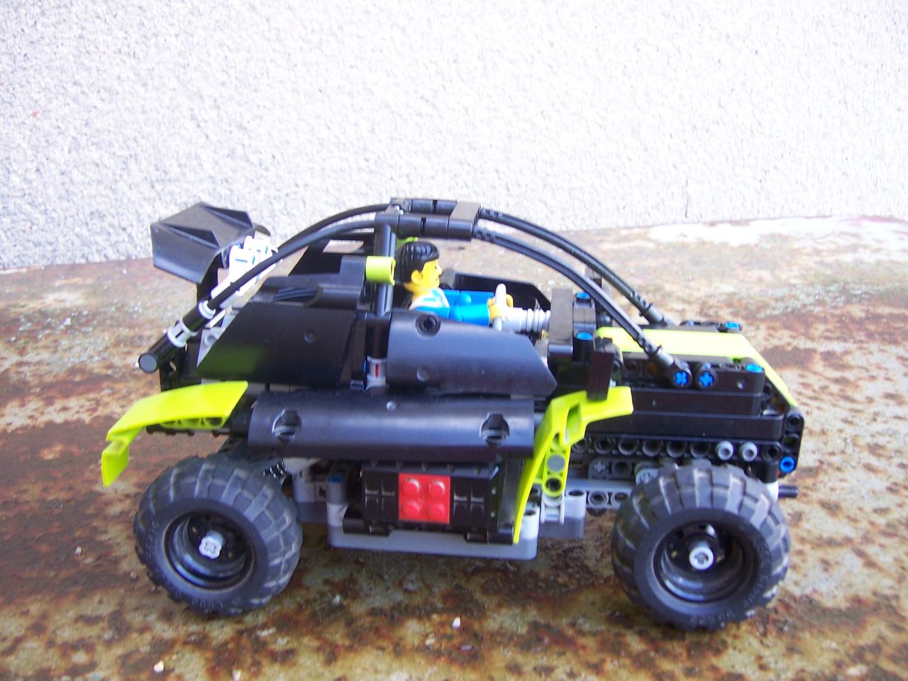 ltra_mini_car_014_1.jpg
