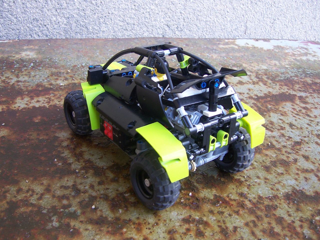 ltra_mini_car_014_2.jpg
