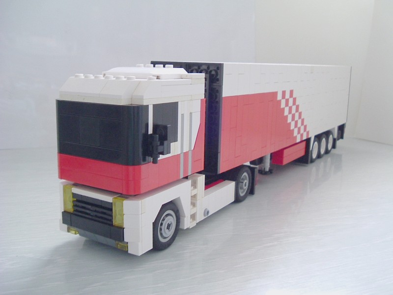renaultmagnum206.jpg