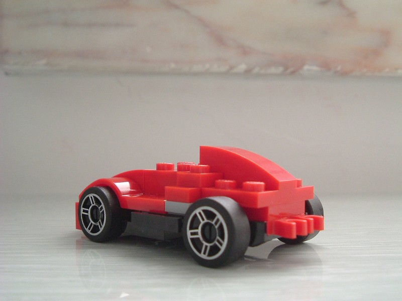 tinysportscar02.jpg