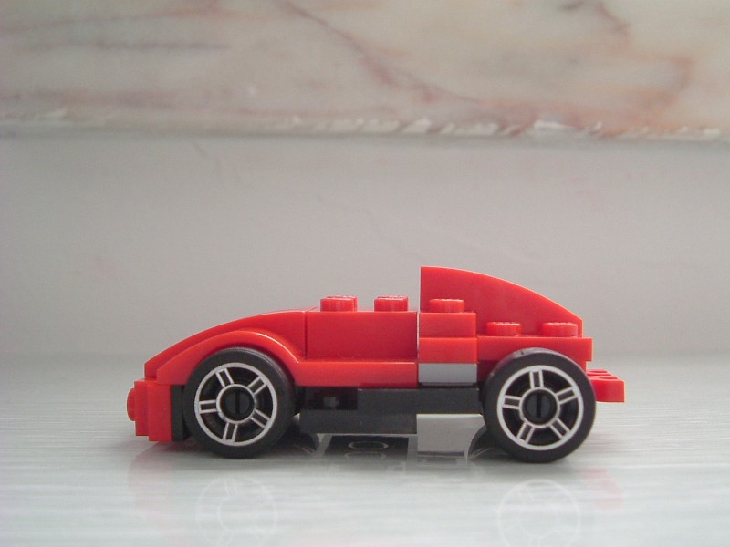 tinysportscar03.jpg