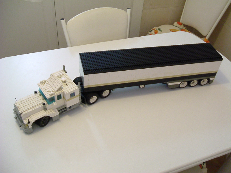 bigtruck02.jpg