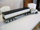 bigtruck04.jpg
