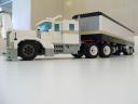 bigtruck07.jpg