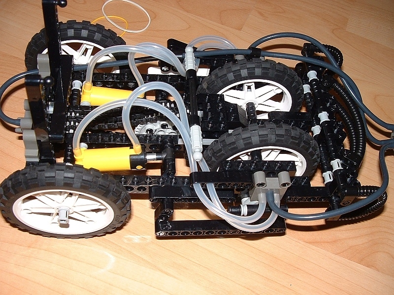 pneumatic_car_7.jpg