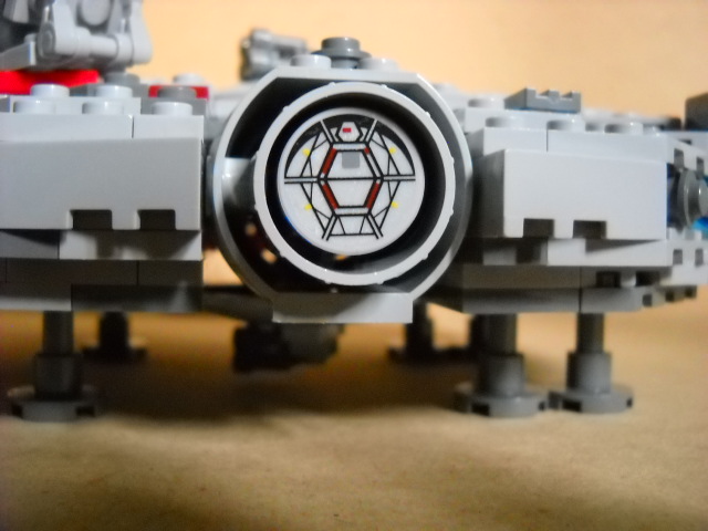 7778millenniumfalcon16.jpg