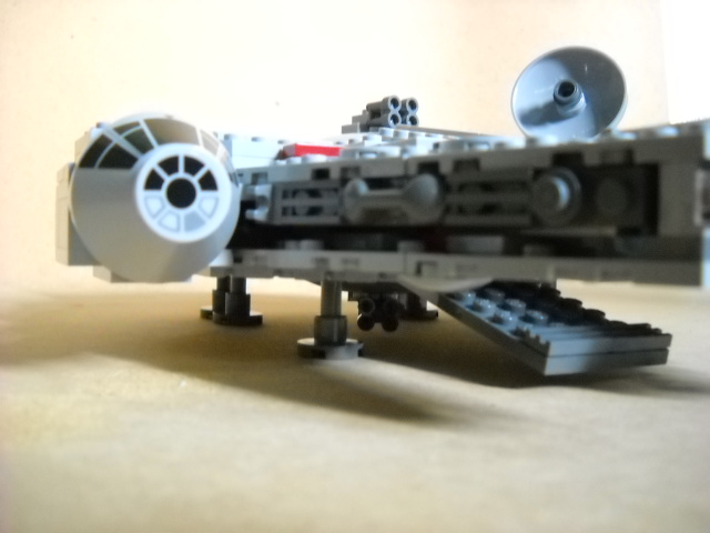 7778millenniumfalcon21.jpg