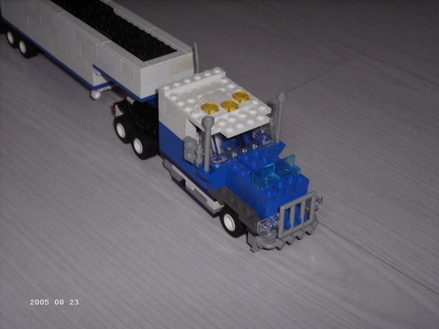 roadtrain_2.jpg