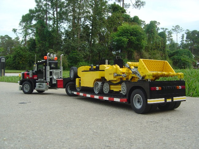 rear_three_quarter_view_trailer.jpg