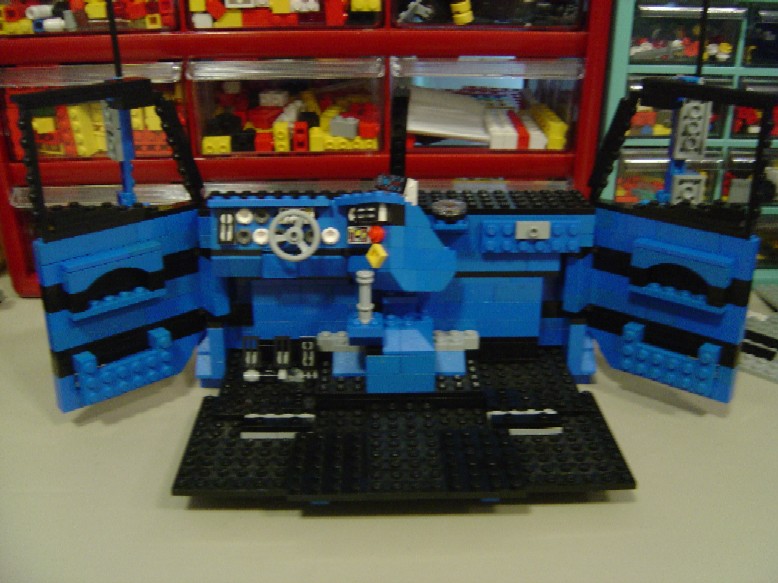 dashboard_and_doors.jpg