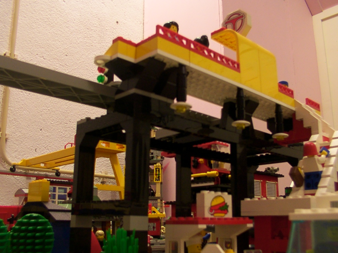 monorail_station.jpg