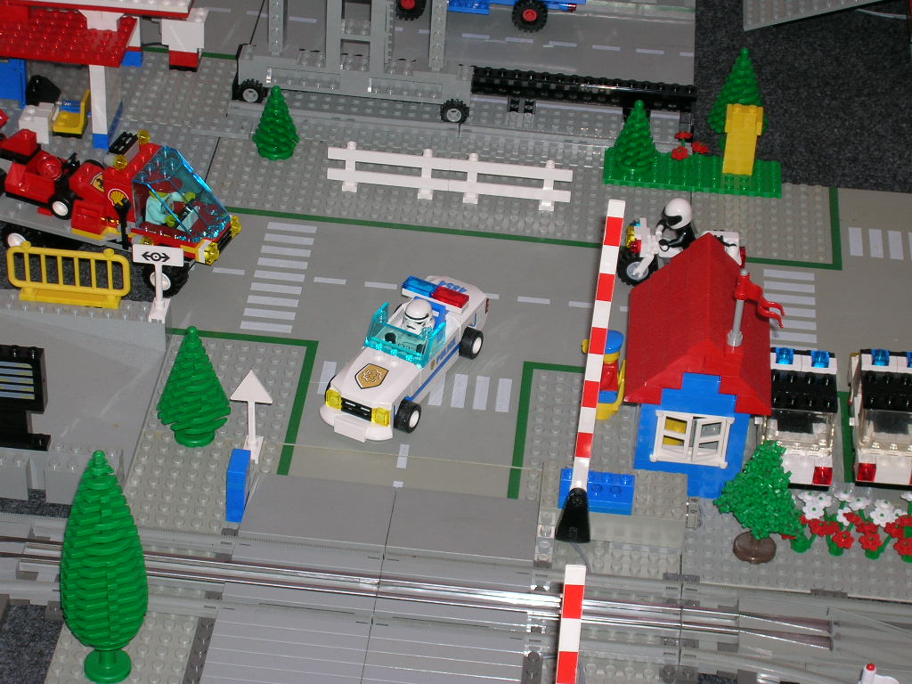 stormtrooper_in_police_car.jpg