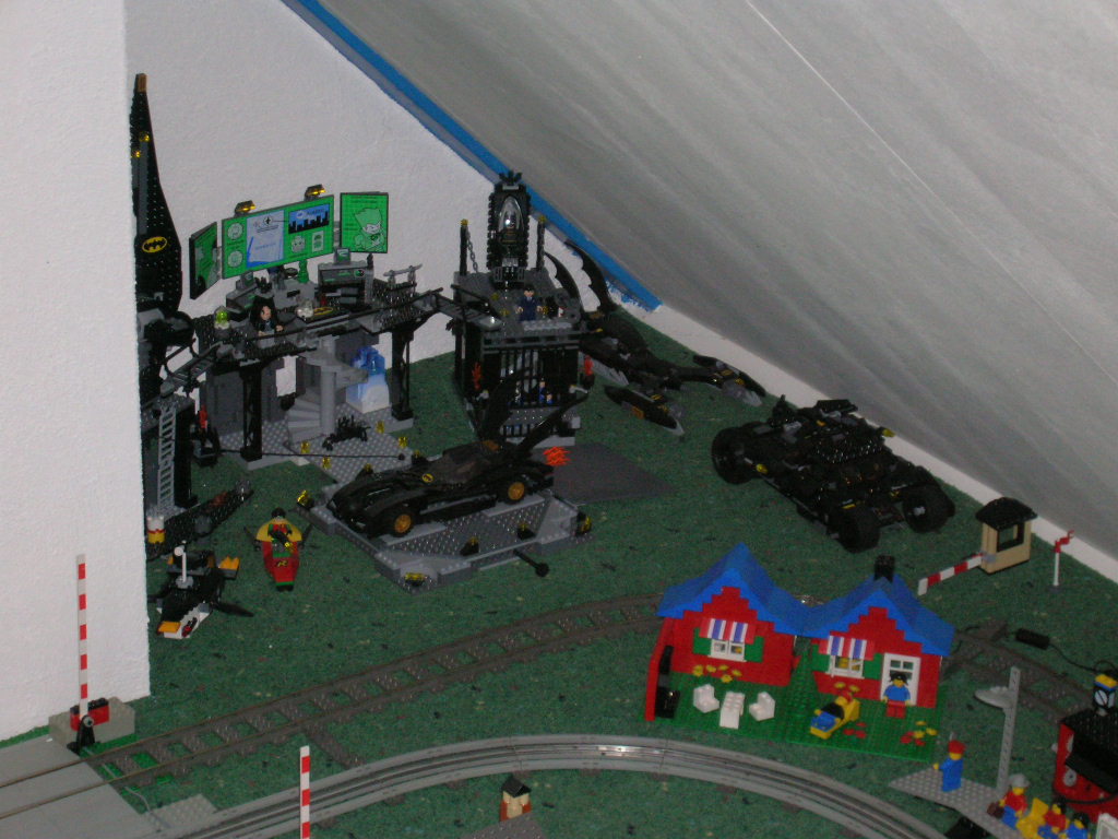 f_-_batcave_march_2011.jpg