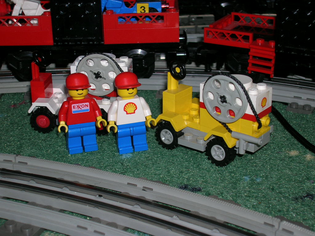 d_-_the_petrolcarsdrivers_of_set_7735.jpg