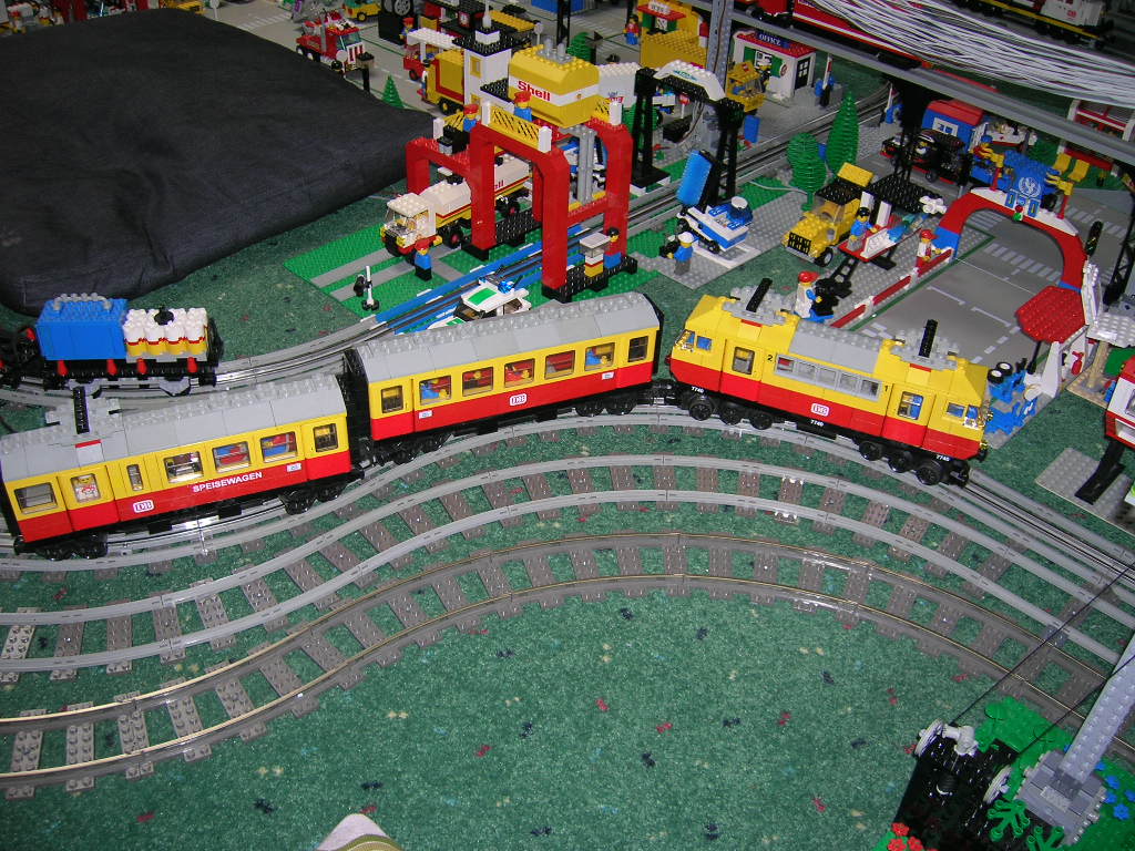 a_-_right_view_7740.jpg