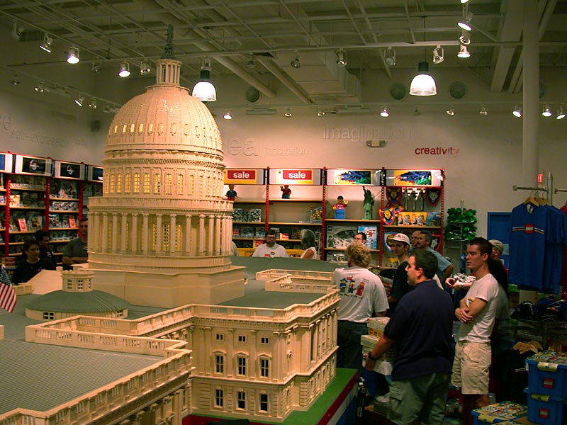 legostore1.jpg