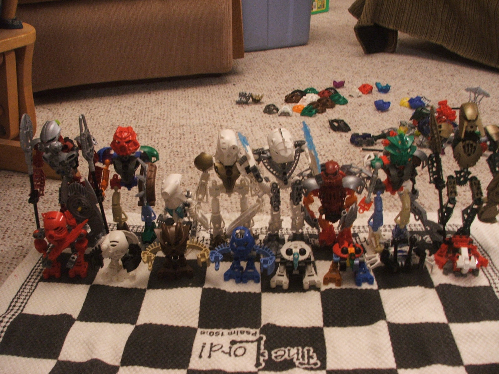 bionicle_chess_002.jpg