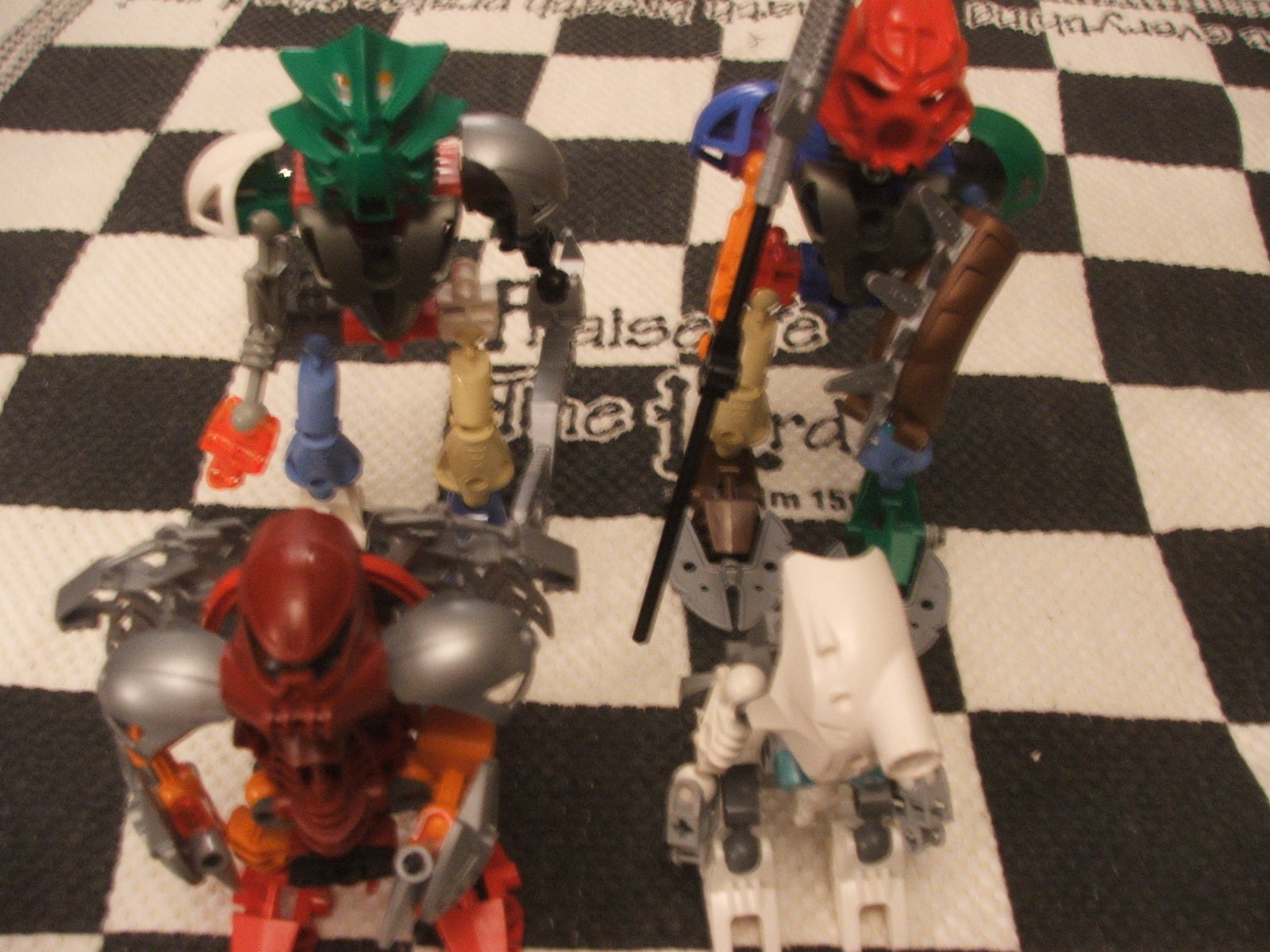 bionicle_chess_010.jpg