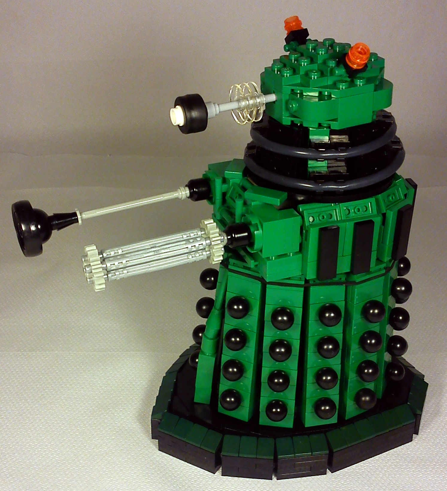 dalek_green_002.jpg