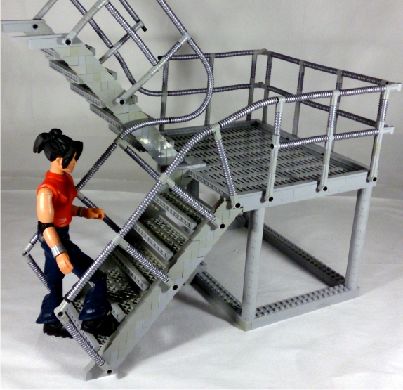 lego_stairs_for_galidor_fig_02_moc.jpg