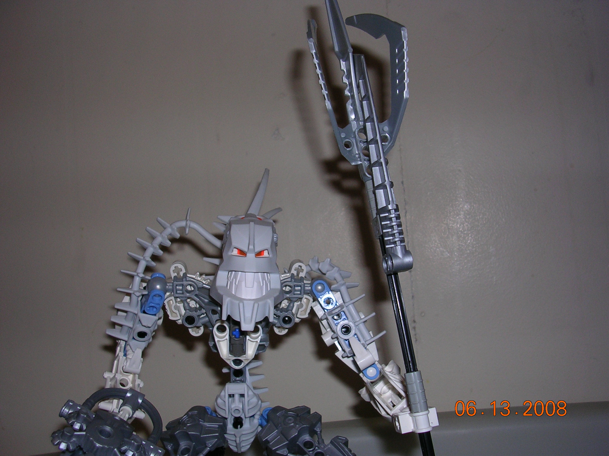shenkusecondary_weapon.jpg