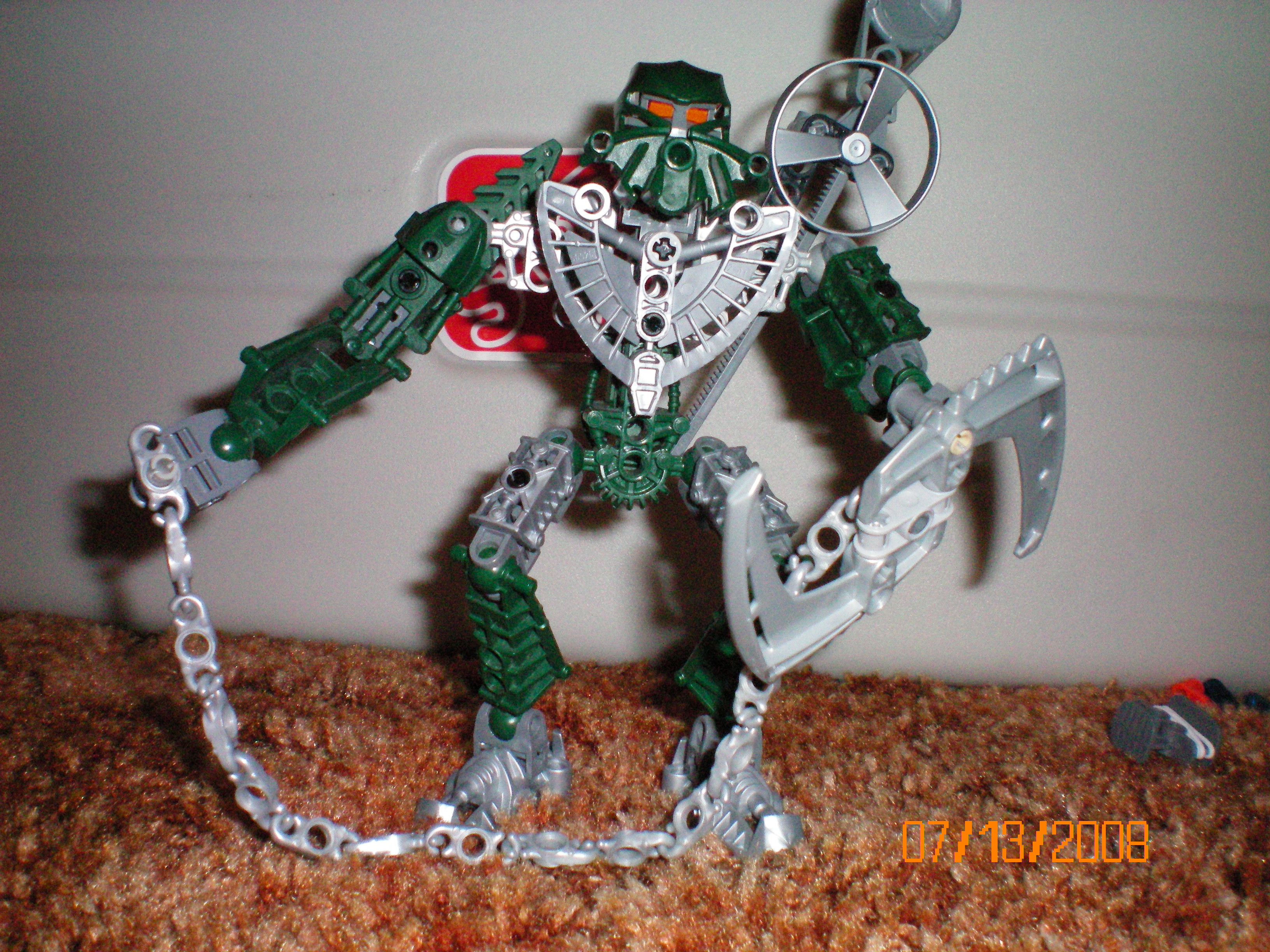 reltu_pose1front.jpg