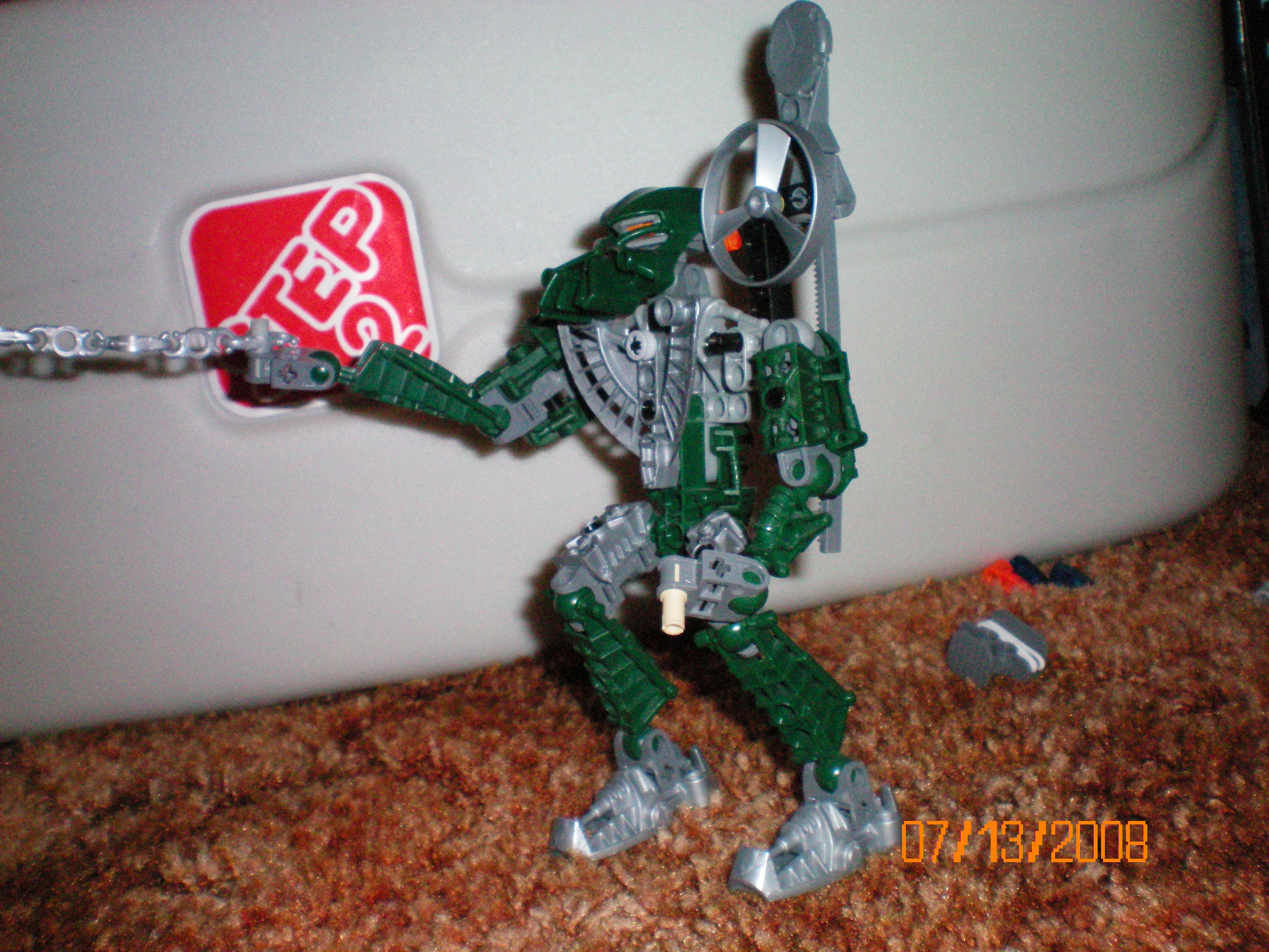 reltu_pose2.jpg