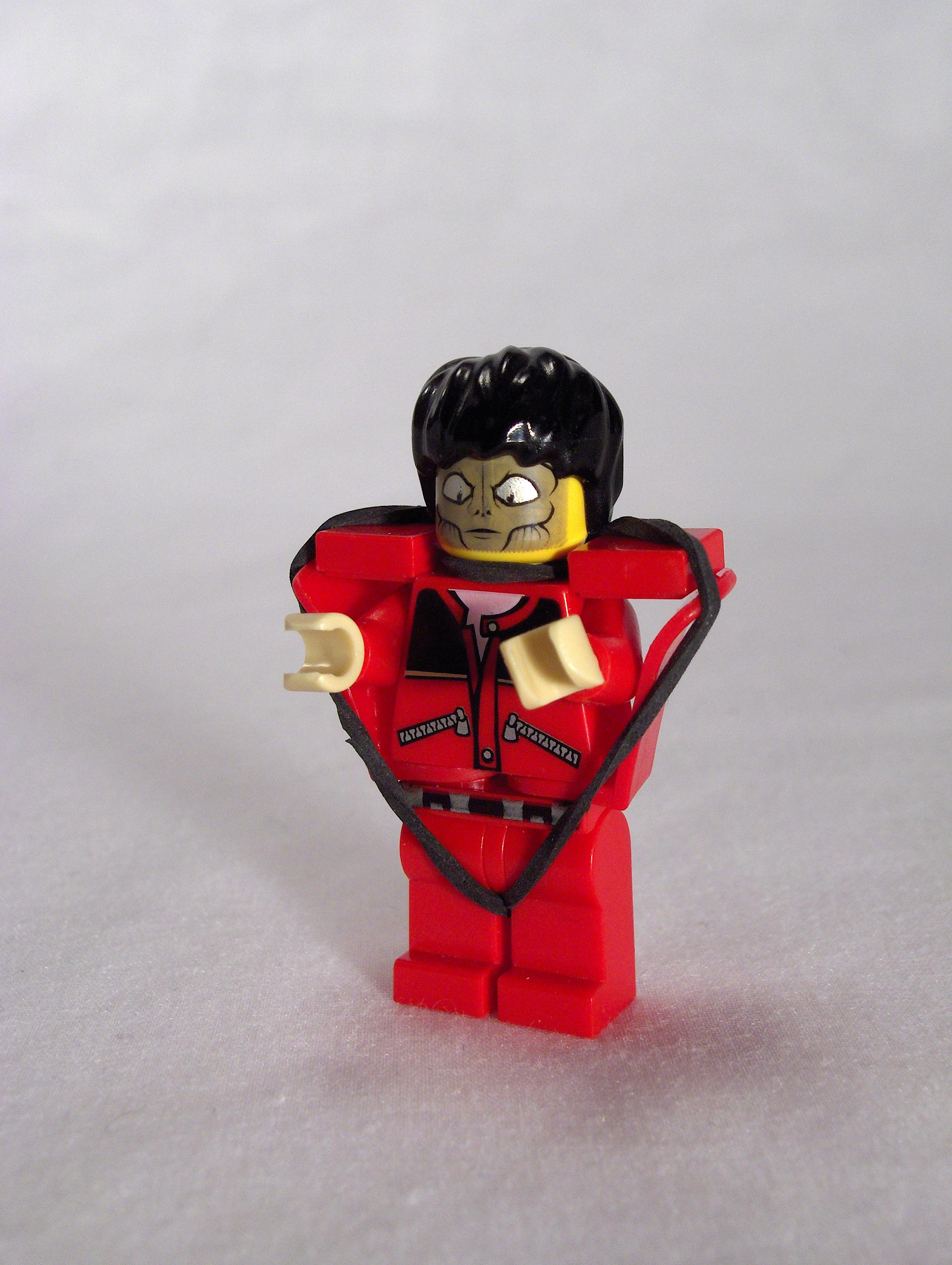 a-thriller_night.jpg