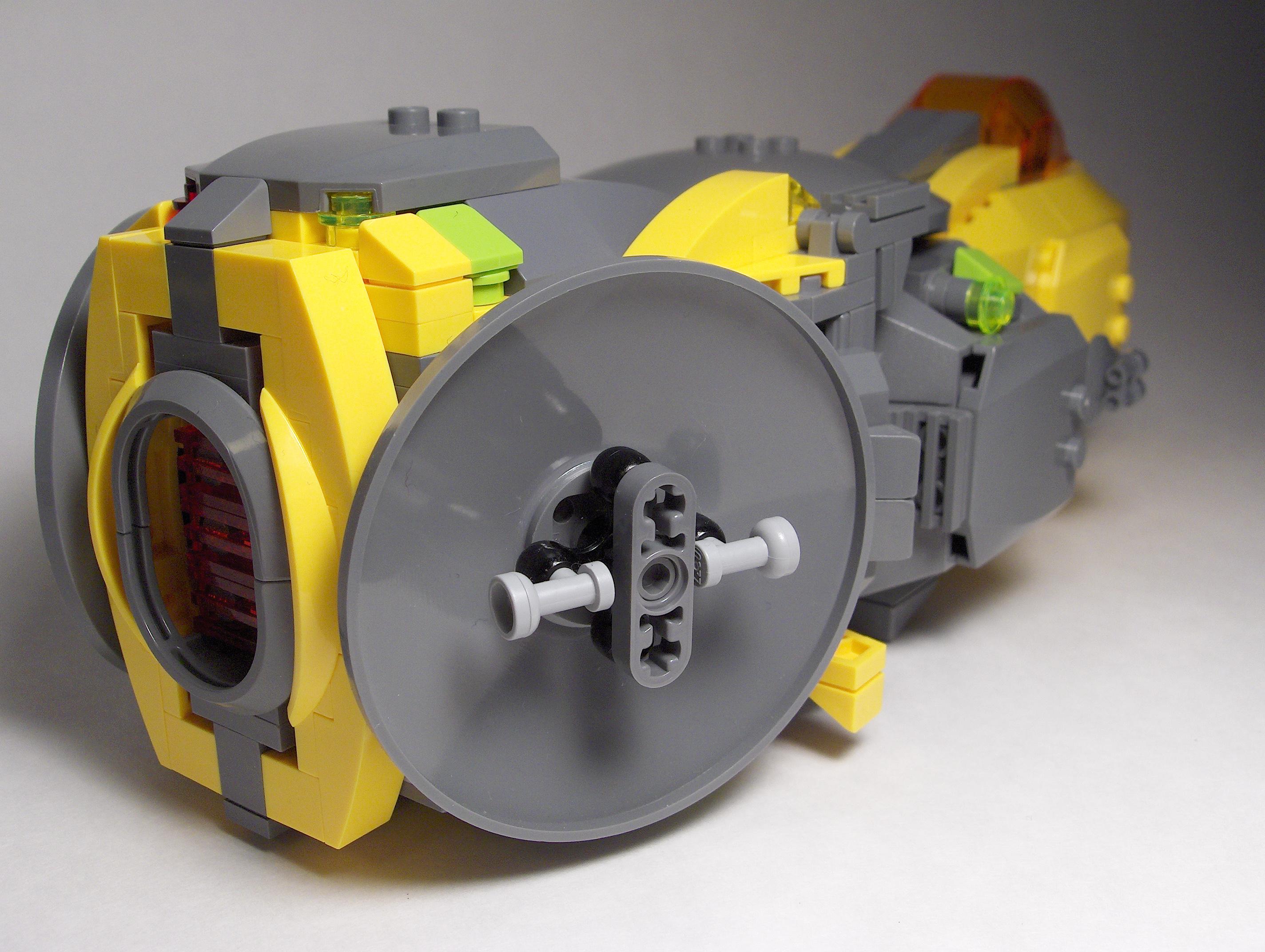 forward_thrusters_starboard_side.jpg