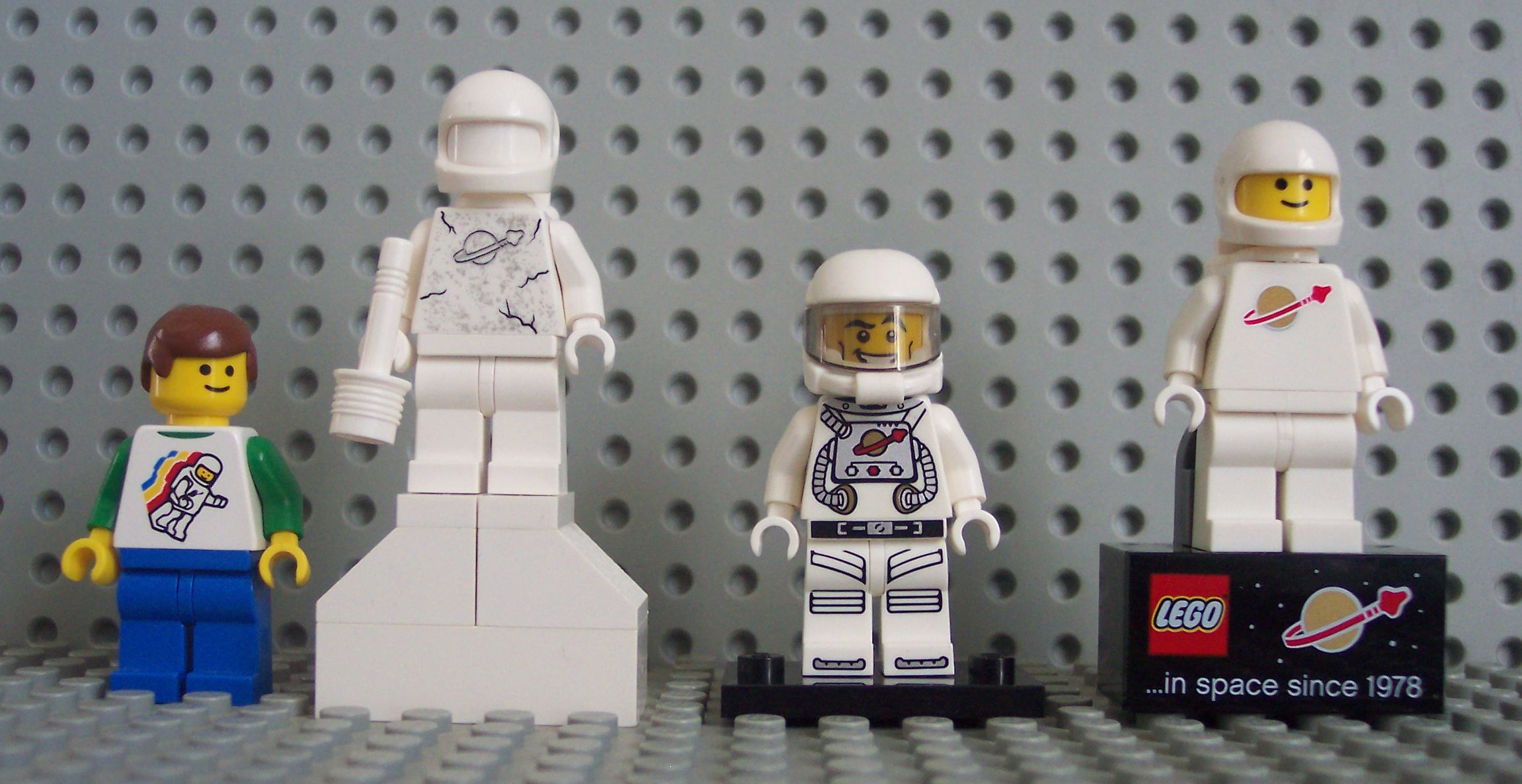 white_classic_space_figs.jpg
