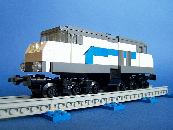 bigger_loco_05.jpg