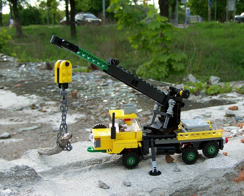 crane_truck_6x6_05.jpg
