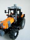 traktor_pomaranczowy_mt_03.jpg