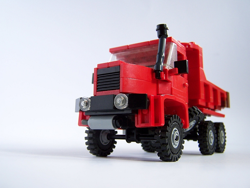 reddumptruck_02.jpg