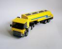 tanker_with_tractor_02.jpg