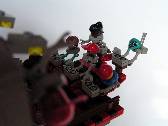 10-justin-amused-by-dustin.jpg