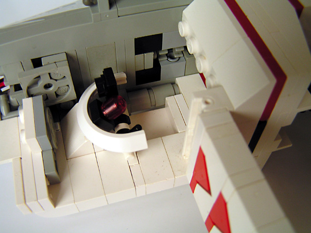11-cockpit-no-minifig.jpg