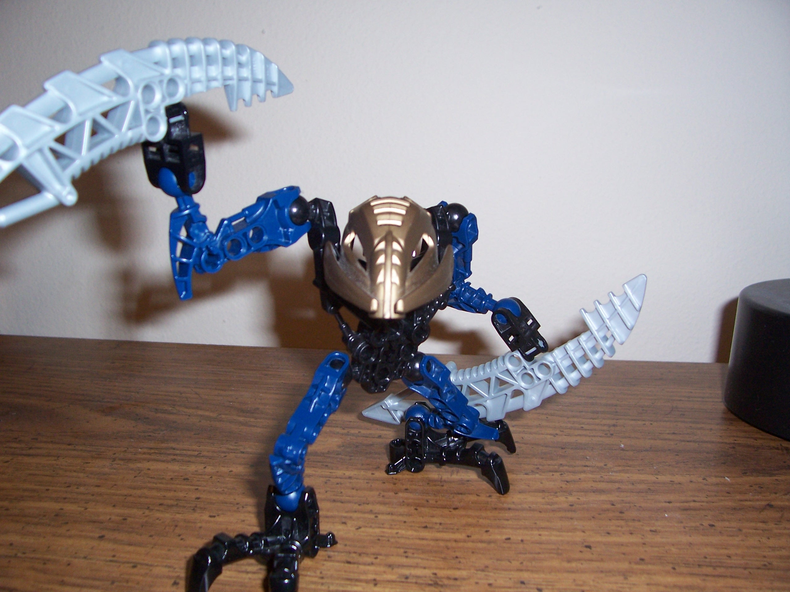 makuta_drone.jpg