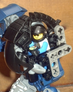 bluerobot6.jpg