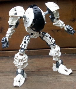 whiterobot2.jpg