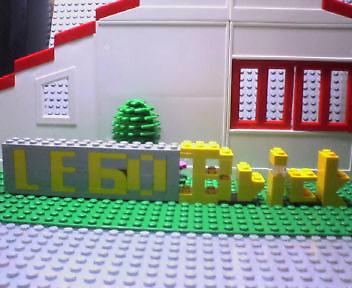 02legobrick.jpg