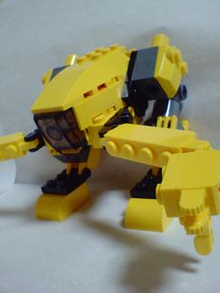yellow_robo001.jpg