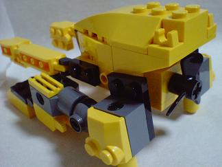 yellow_robo017.jpg