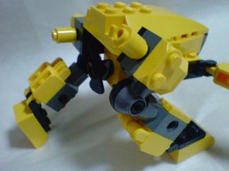 yellow_robo020.jpg
