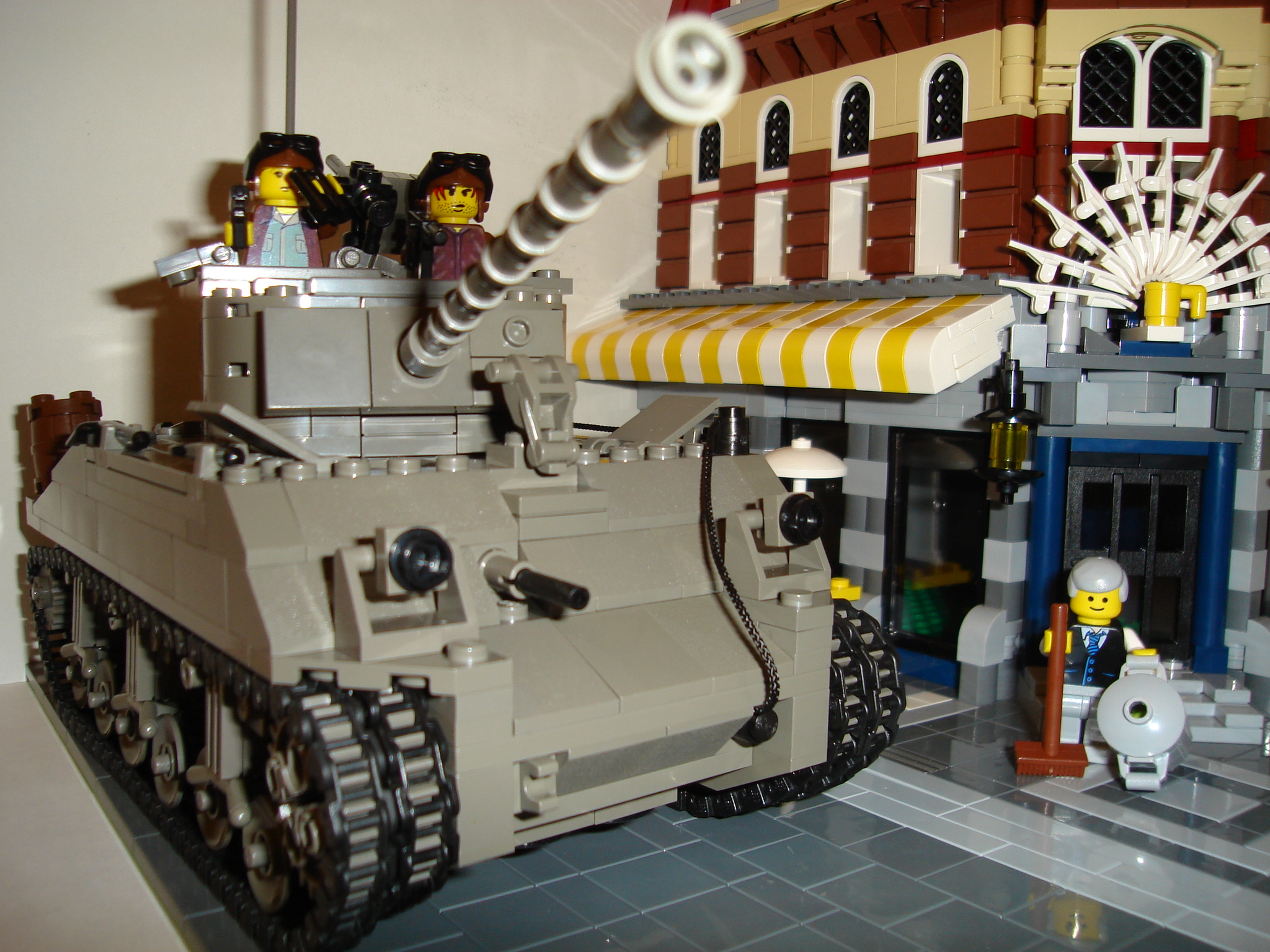 liberation_at_cafe_corner_004.jpg
