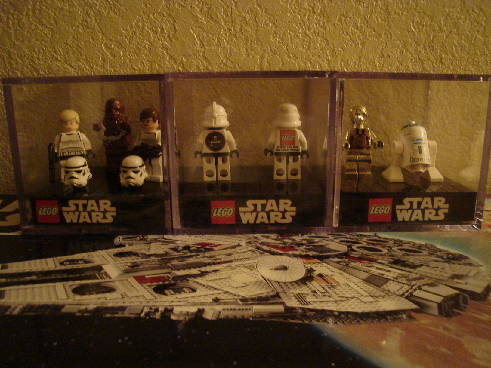 lego_star_wars_minifig_displays.jpg