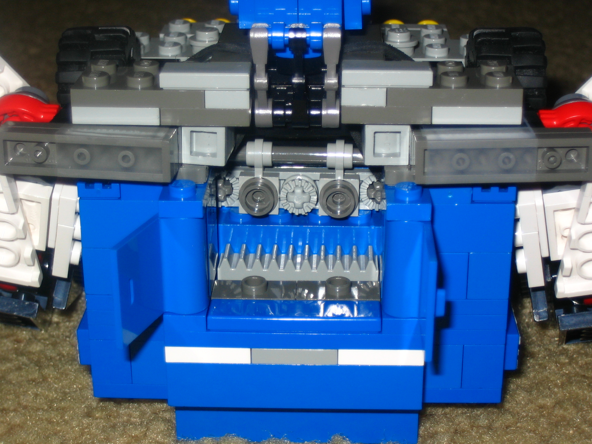 lego_armorhide_015.jpg